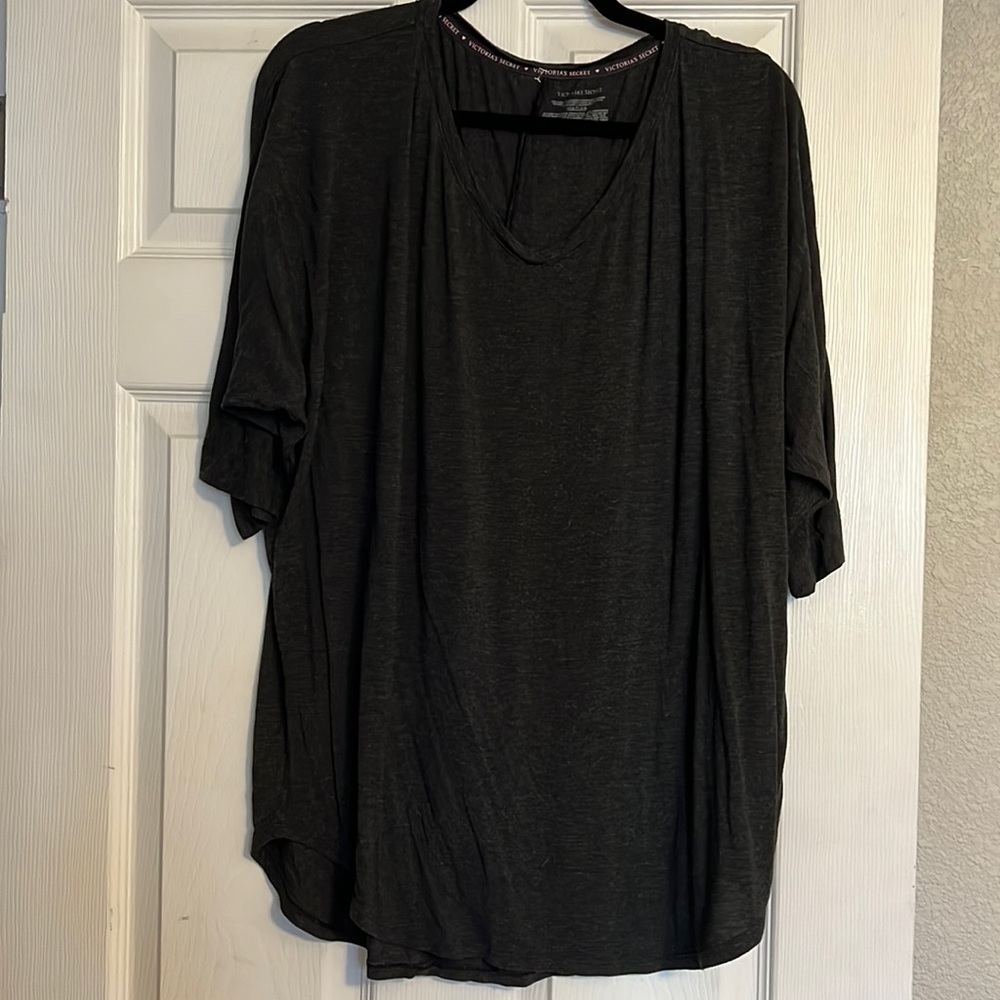 Loose Fit V-Neck Shirt